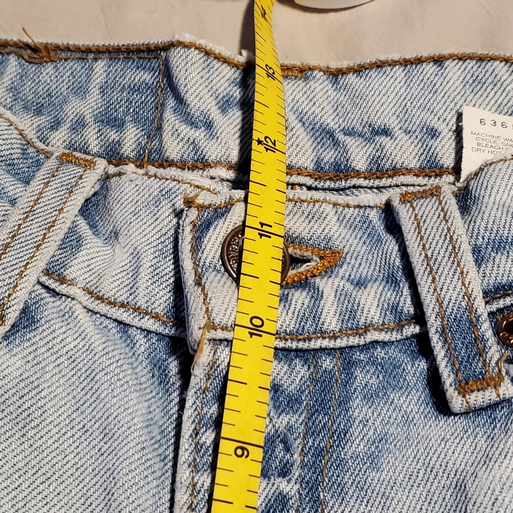 Levi's Light Blue High Rise Women's Jeans - Picture 16 of 16